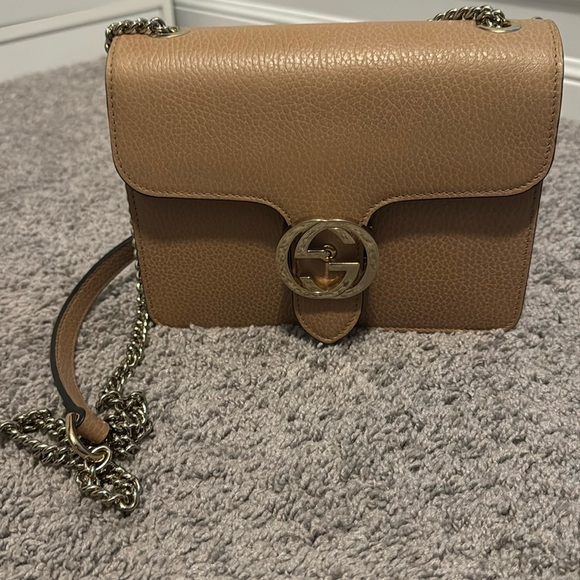 Gucci Interlocking G Crossbody - Picture 1 of 7